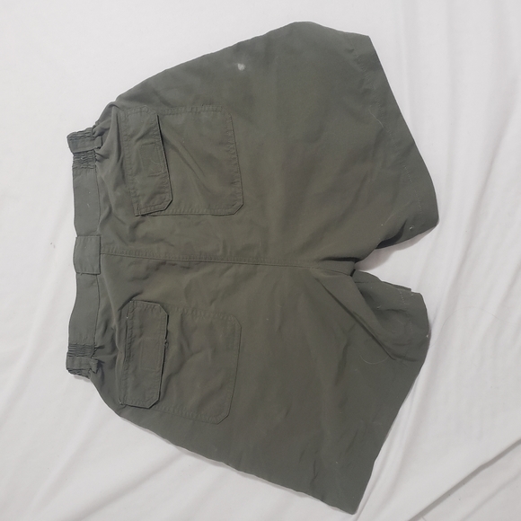 🛍FREEW/PURCHASE🛍Army Green Cargo Shorts - Picture 8 of 9